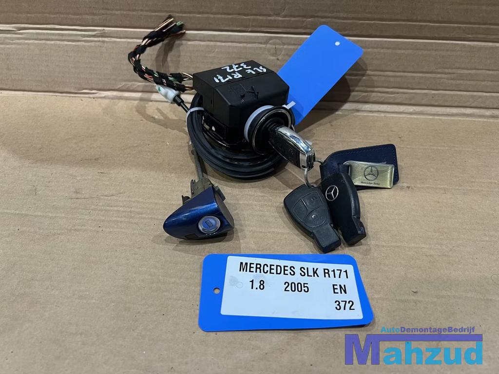 MERCEDES SLK R171 Contactslot set 2005-2011, Auto-onderdelen, Gebruikt, Mercedes-Benz AG, Mercedes-Benz, Mercedesstrasse 120
70372  Stuttgart, DE
