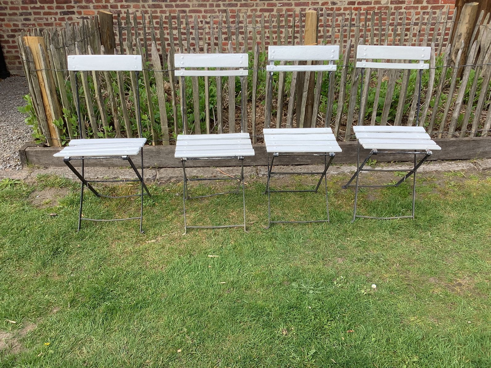 Oude stoeljes, Tuin en Terras, Ophalen, Zo goed als nieuw