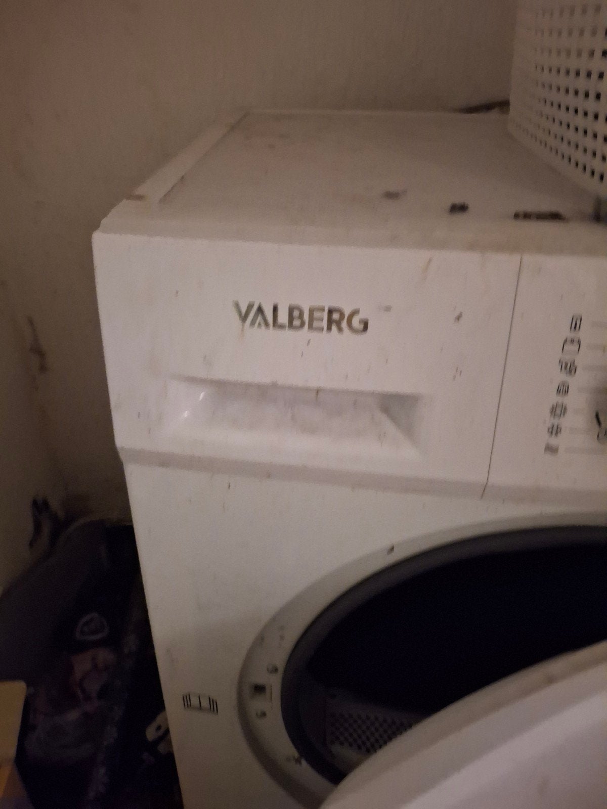 séchoir Valberg 7 kg, Electroménager, 6 à 8 kg, Classe énergétique A ou plus économe, Chargeur frontal, Enlèvement