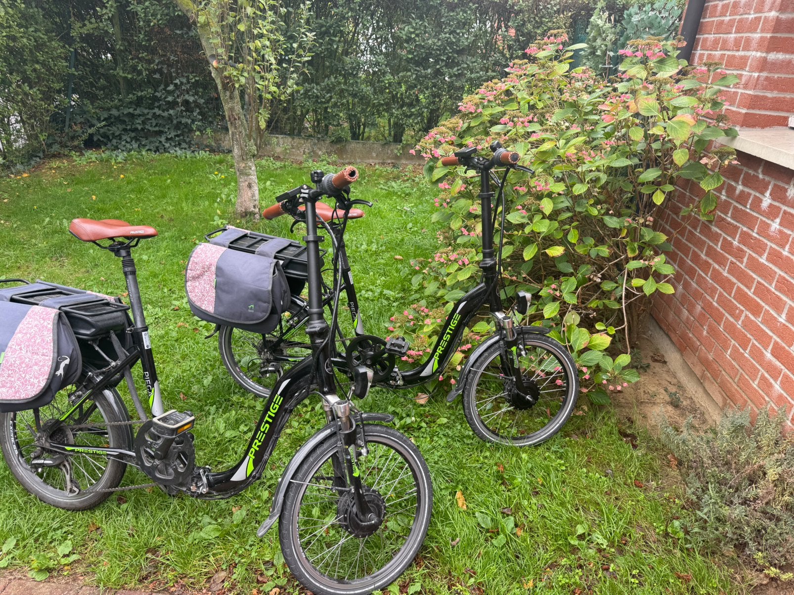 2 opvouwbare elektrische Prestige fietsen, Fietsen en Brommers, Ophalen, Zo goed als nieuw