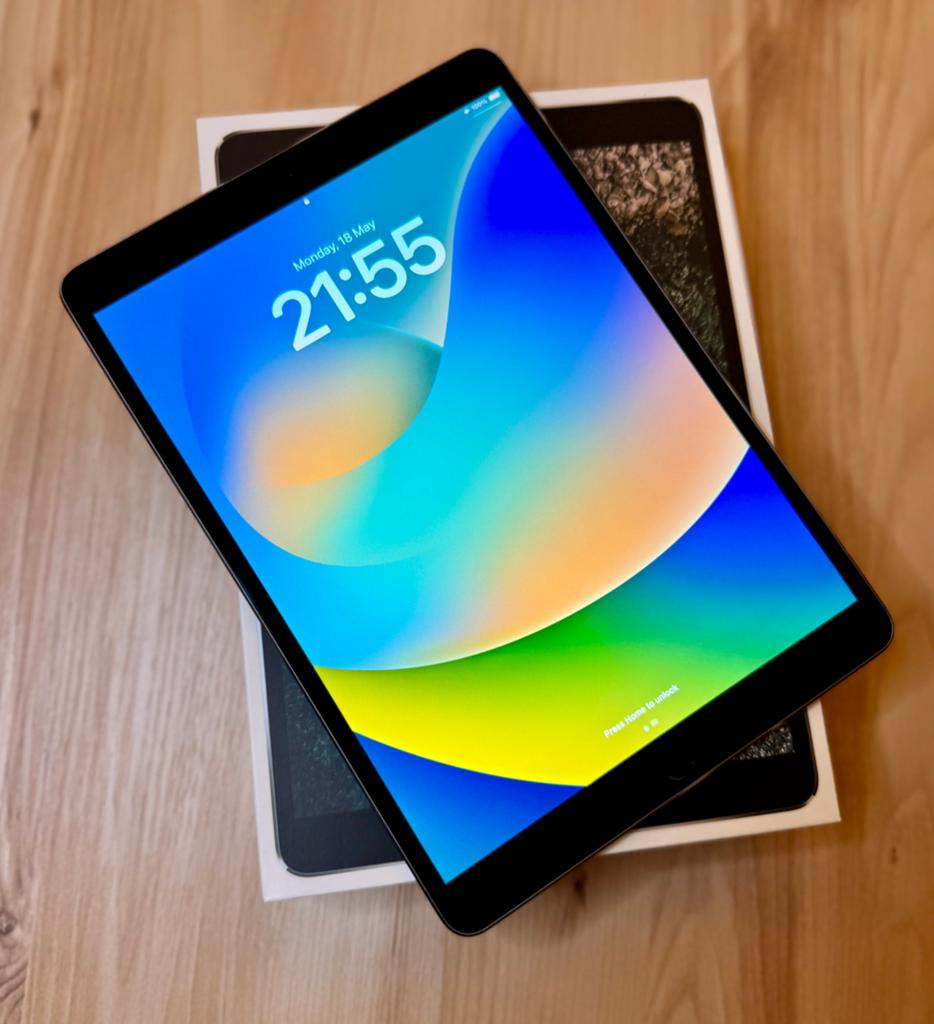 iPad Pro 10,5 pouces (2017), Informatique & Logiciels, Apple iPad Tablettes, Gris, Enlèvement ou Envoi, 10 pouces, Utilisé
