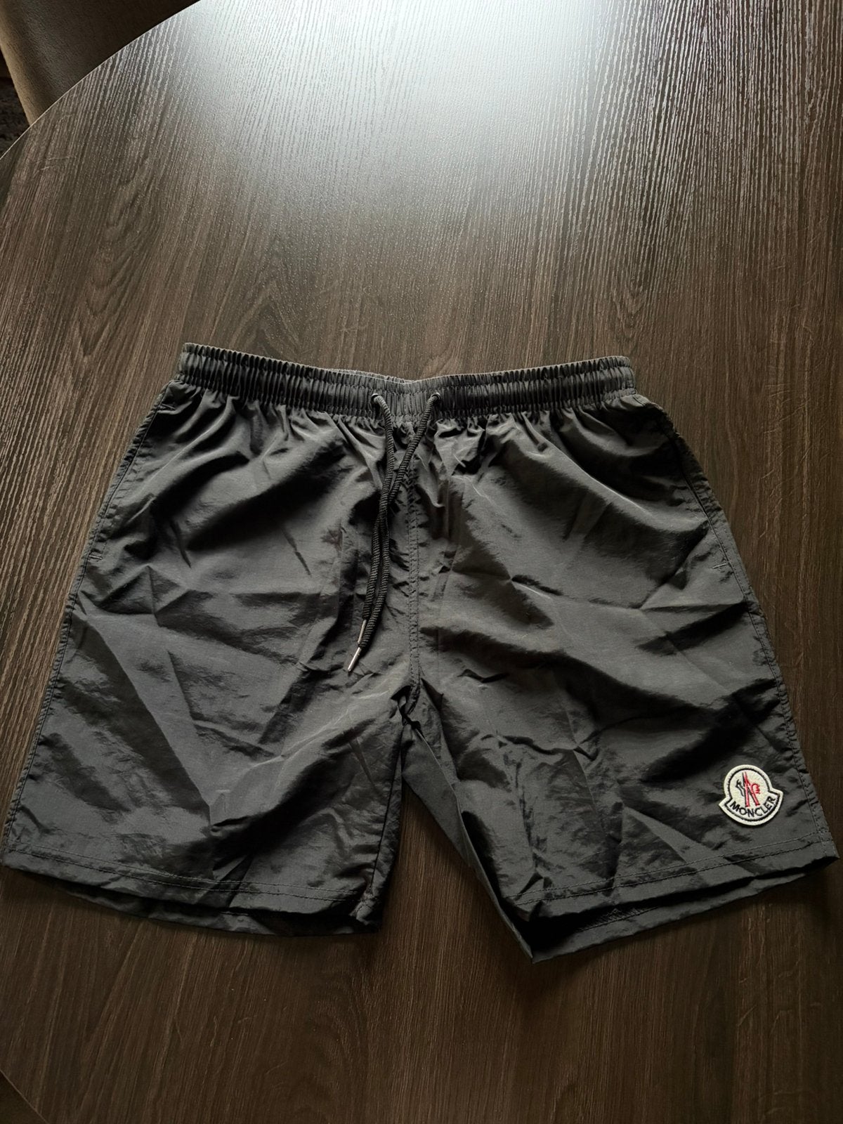 Maillot de bain Moncler taille L, Vêtements | Hommes, Vêtements de bain & Maillots de bain, Enlèvement ou Envoi, Taille 52/54 (L)