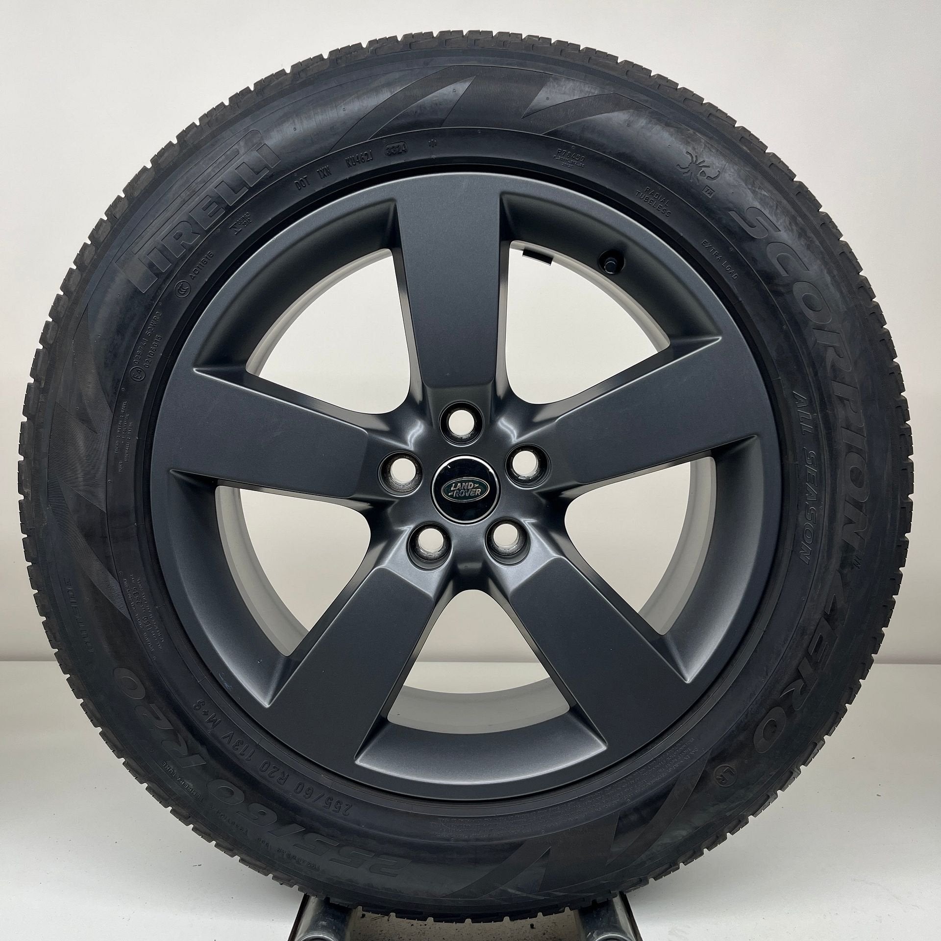 Land Rover Defender - 20 inch - zomerbanden, Pneus et Jantes, 255 mm, Enlèvement ou Envoi, Véhicule de tourisme