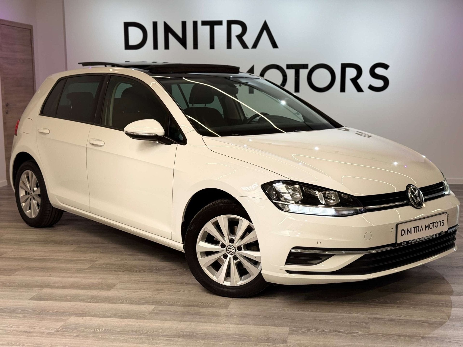 Volkswagen Golf 1.0 TSI Comfortline - Pano/Carplay/DigitalCo, Auto's, https://public.car-pass.be/vhr/e4d884e1-3b55-4ba3-9fa9-4f256de6edb6