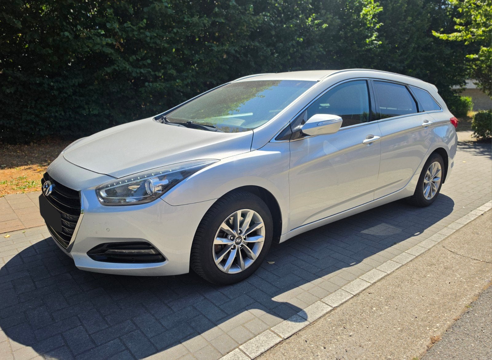 Hyundai i40 1.7crdi Euro 6b Automaat Top Staat Gekeurd !, Autos, Hyundai, Argent ou Gris, Achat, Euro 6, Carnet d'entretien
