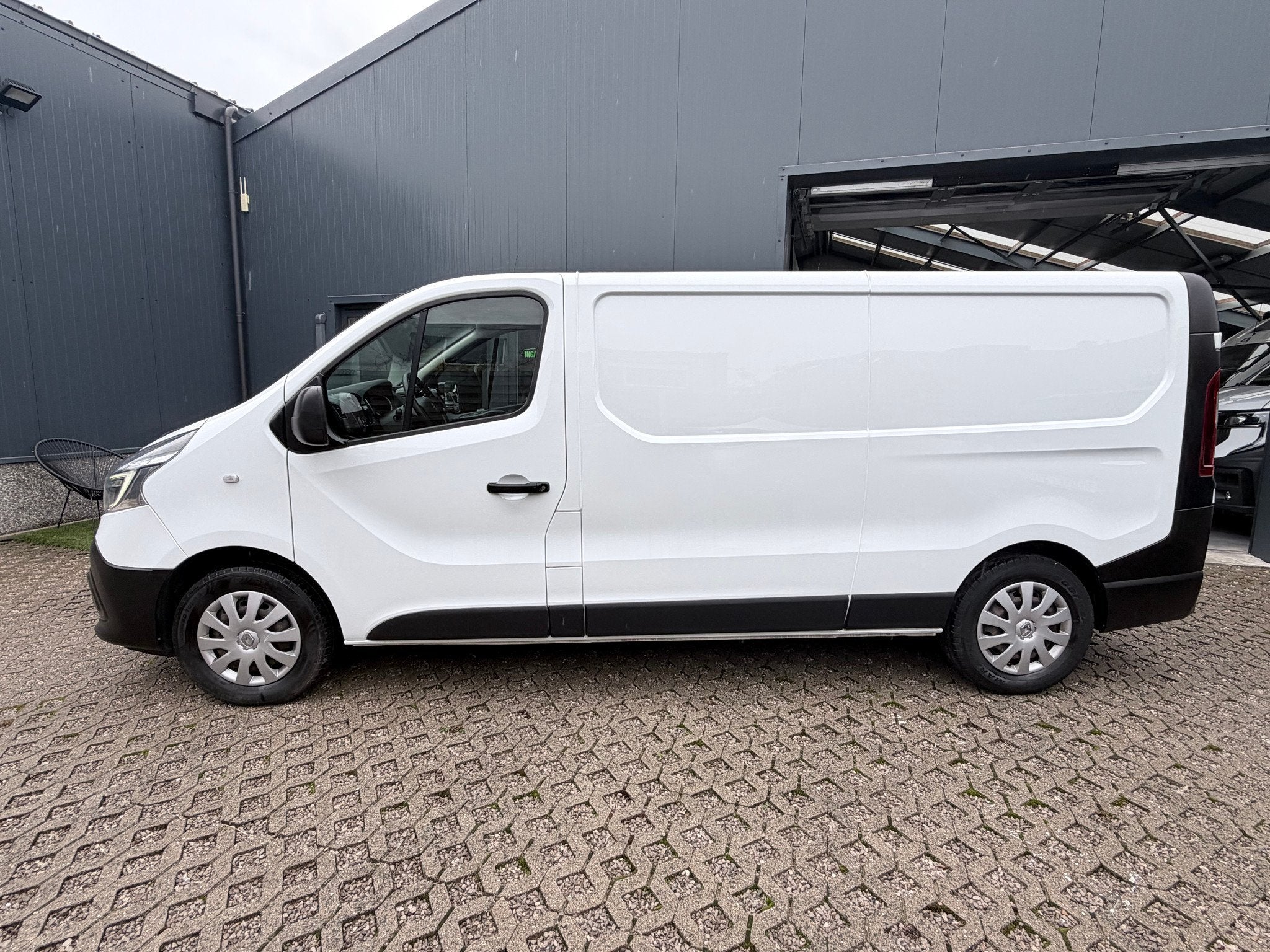 Renault Trafic L2H1, Auto's, Voorwielaandrijving, Gebruikt, 4 cilinders, Wit