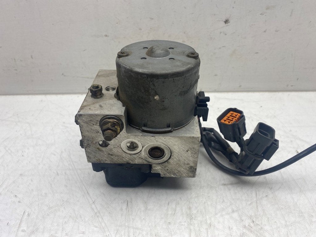 BLOC ABS (FREINS ANTI-BLOCAGE) Mazda MX-5 (NB18 / 35 / 8C), Robert Bosch AG, Mazda, Utilisé, Robert-Bosch-Allee 1
74232  Abstatt, DE