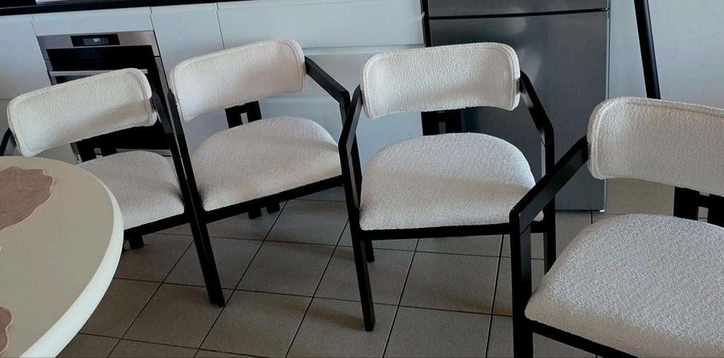 Table 4 chaises a vendre très bon état, Maison & Meubles, Chaises
