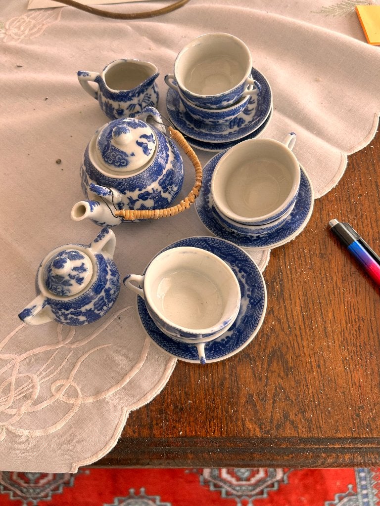Vintage blauw-wit porseleinen poppenservies, Antiek en Kunst, Ophalen