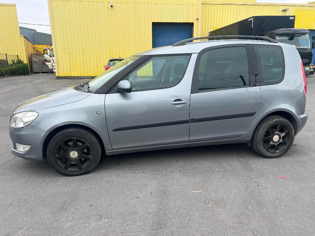 Skoda Roomster 1.6 Diesel, Auto's, Euro 5, Roomster, Bedrijf, 5 deurs