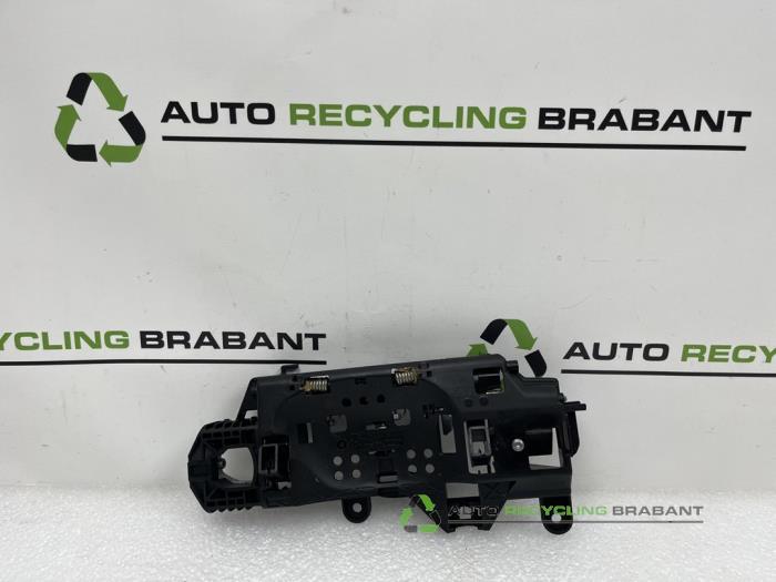 Poignée portière 4portes avant droite d'un Audi A4, -, 3 mois de garantie, Utilisé, -