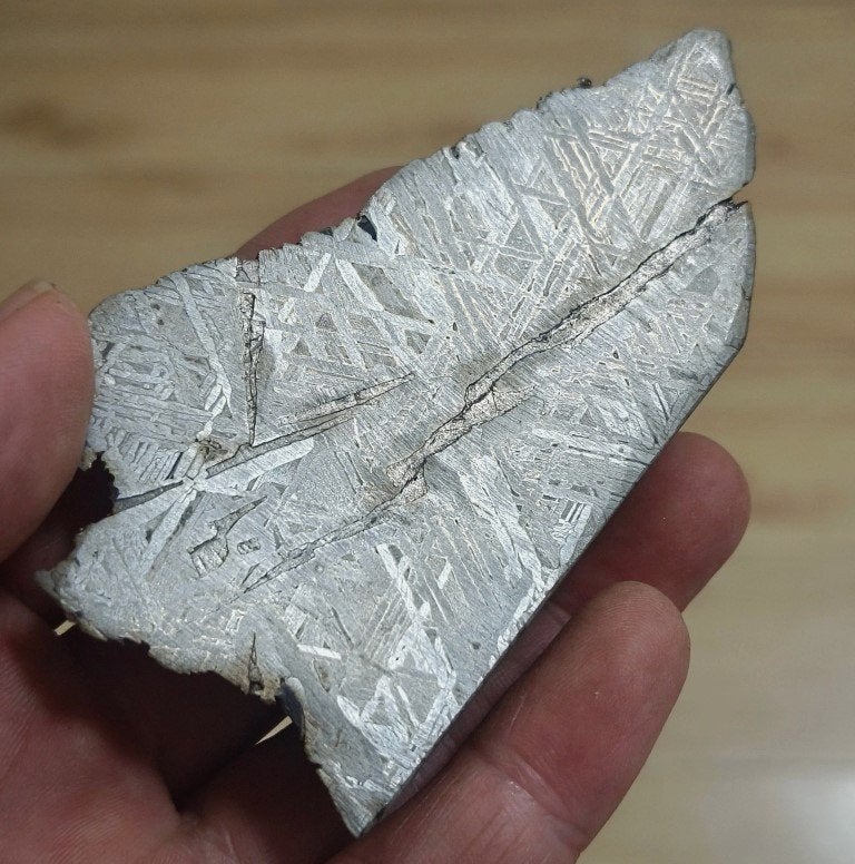 Talon Météorite Aletai 216gr, Envoi