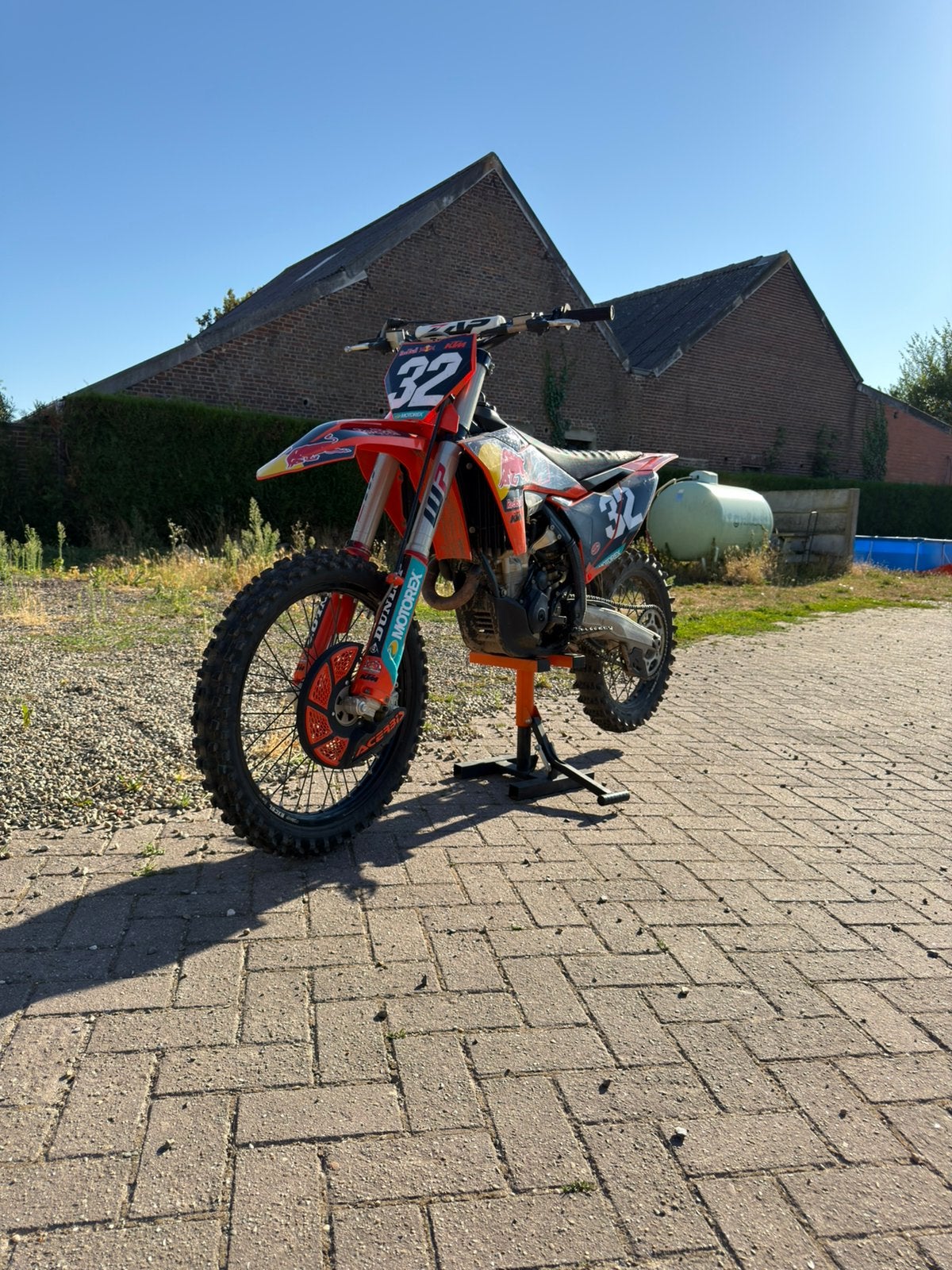 Ktm SXF-250 2024 met 27 uur, Fietsen en Brommers, Ophalen, Zo goed als nieuw