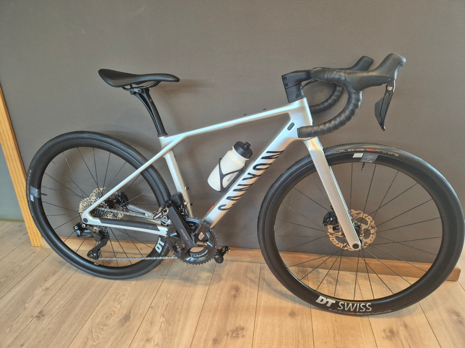 Canyon Endurace CF7 Di2 3XS (10/2025) MET GARANTIE, Neuf, Autres marques, 10 à 15 vitesses, Femmes