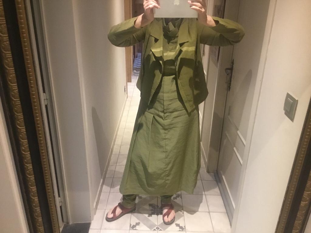 Sarah Pacini ensemble., Ophalen of Verzenden, Zo goed als nieuw