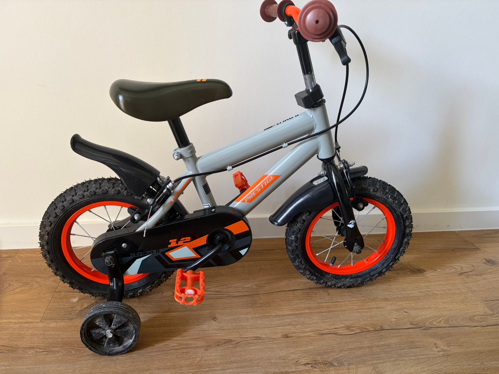 Prestige strike II kinderfiets 12inch, Fietsen en Brommers, Ophalen, Zo goed als nieuw
