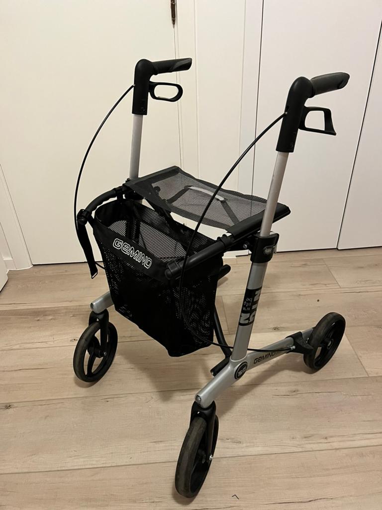 Rollator Gemino20, Diversen, Rollators, Zo goed als nieuw, Lichtgewicht, Opvouwbaar, Ophalen