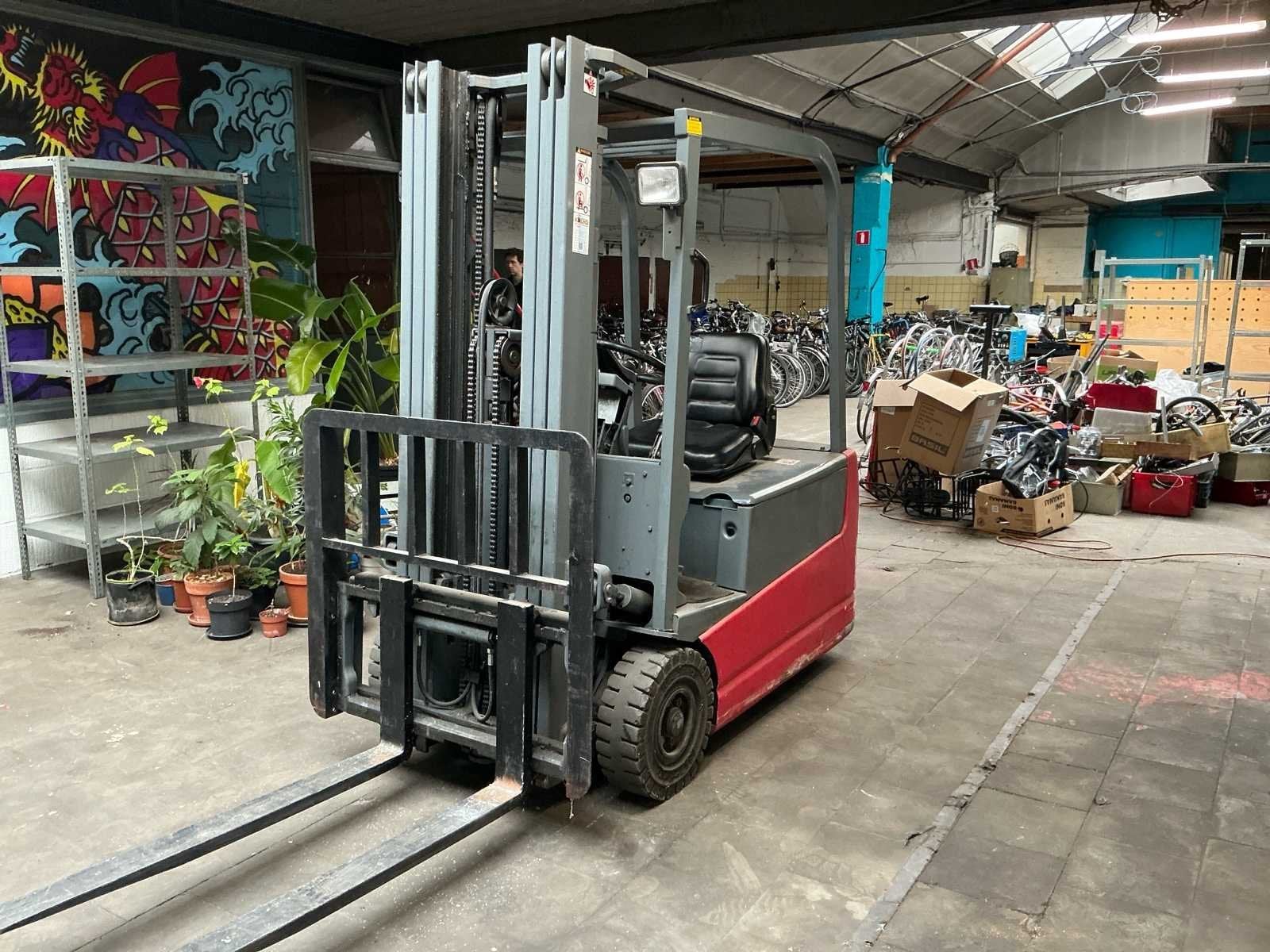 Nichiyu FBT18PN Forklift 2007, Électrique, Chariot élévateur, Nichiyu