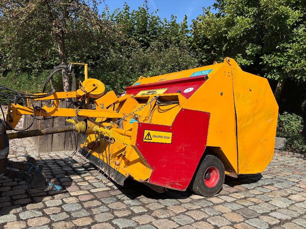 STH 1800-T Blad- en grasopraapmachine / veegmachine, Jardin & Terrasse, Balayeurs, Enlèvement, Utilisé