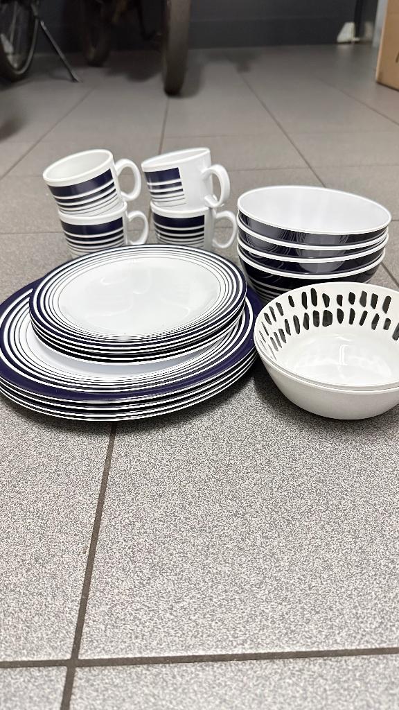 Volledig servies, Caravans en Kamperen, Kampeeraccessoires, Ophalen of Verzenden, Gebruikt
