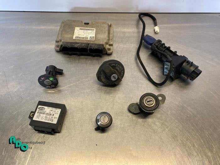 Kontaktslot + computer van een Fiat Multipla, Gebruikt, -, -, Ophalen of Verzenden