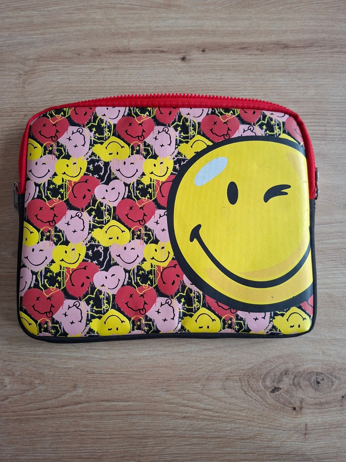 Smiley World tablethoes, Ophalen of Verzenden, Gebruikt, Overige typen, Smiley World