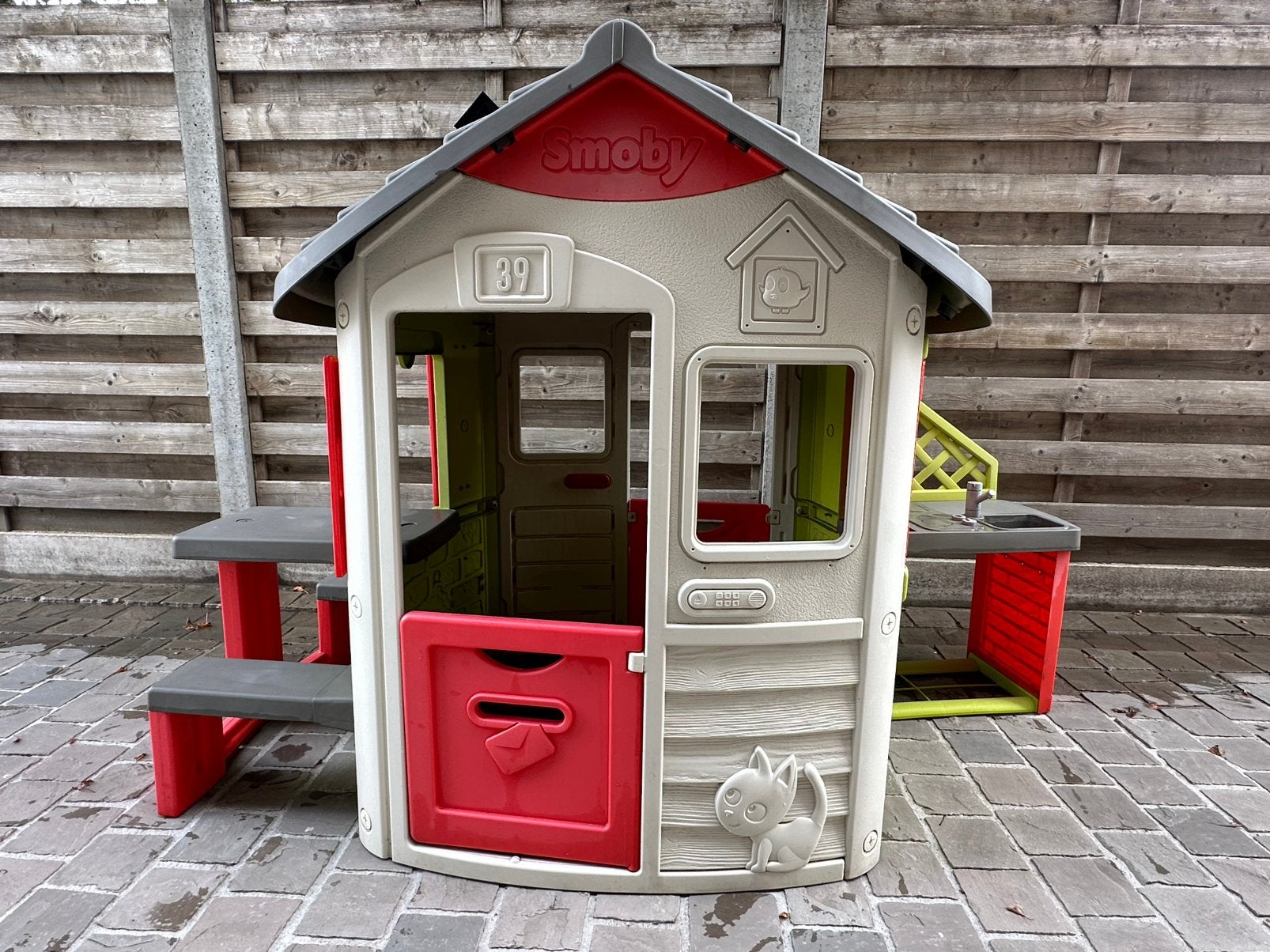 Smoby speelhuisje (incl. keuken en bankje), Kinderen en Baby's, Ophalen, Gebruikt, Kunststof