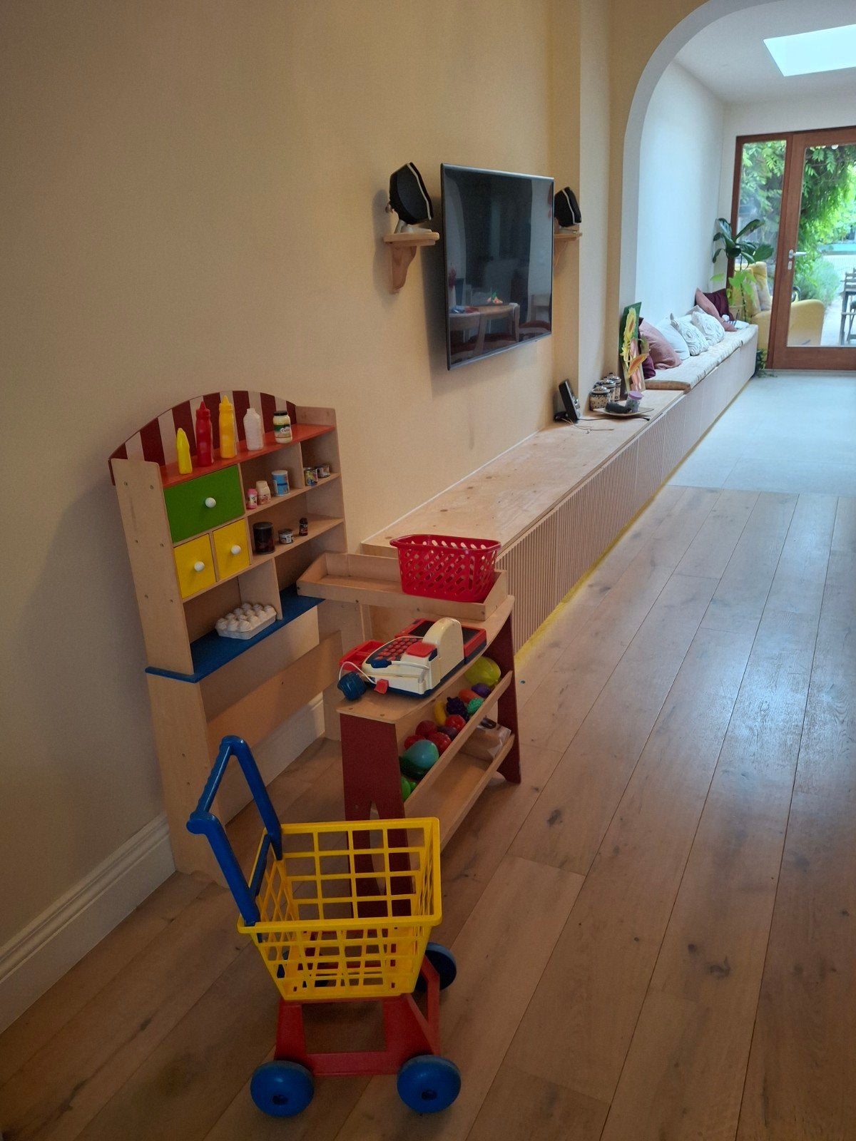 speelgoedwinkeltje van Lenin, Kinderen en Baby's, Speelgoed | Speelkeukens, Ophalen of Verzenden, Gebruikt, Hout, Speelkeuken-accessoire