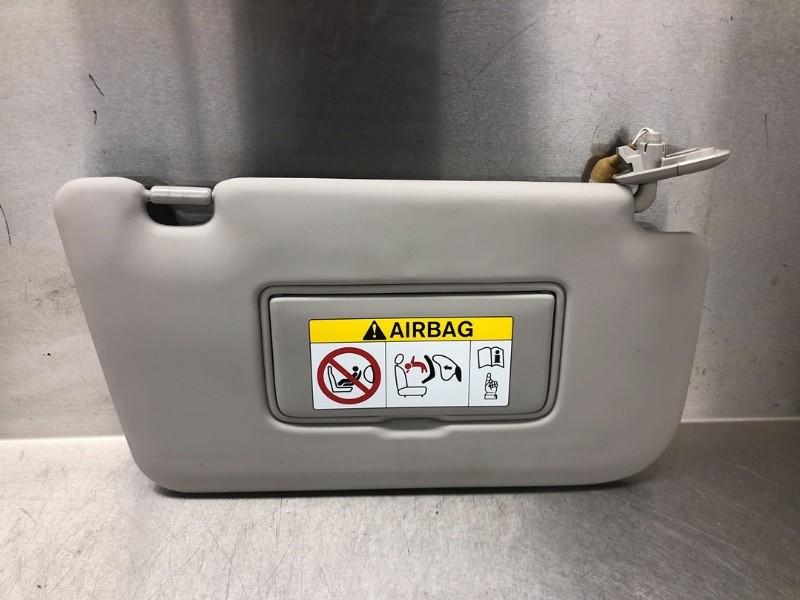 ZONNEKLEP Nissan X-Trail (T32) (01-2013/12-2022), Auto-onderdelen, Interieur en Bekleding, Nissan, Gebruikt