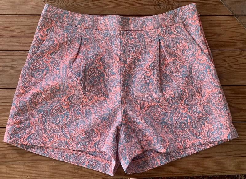 Shortje hotpants fluo roze Paisley S, Kleding | Dames, Kort, Ophalen of Verzenden, Zo goed als nieuw, Pimkie