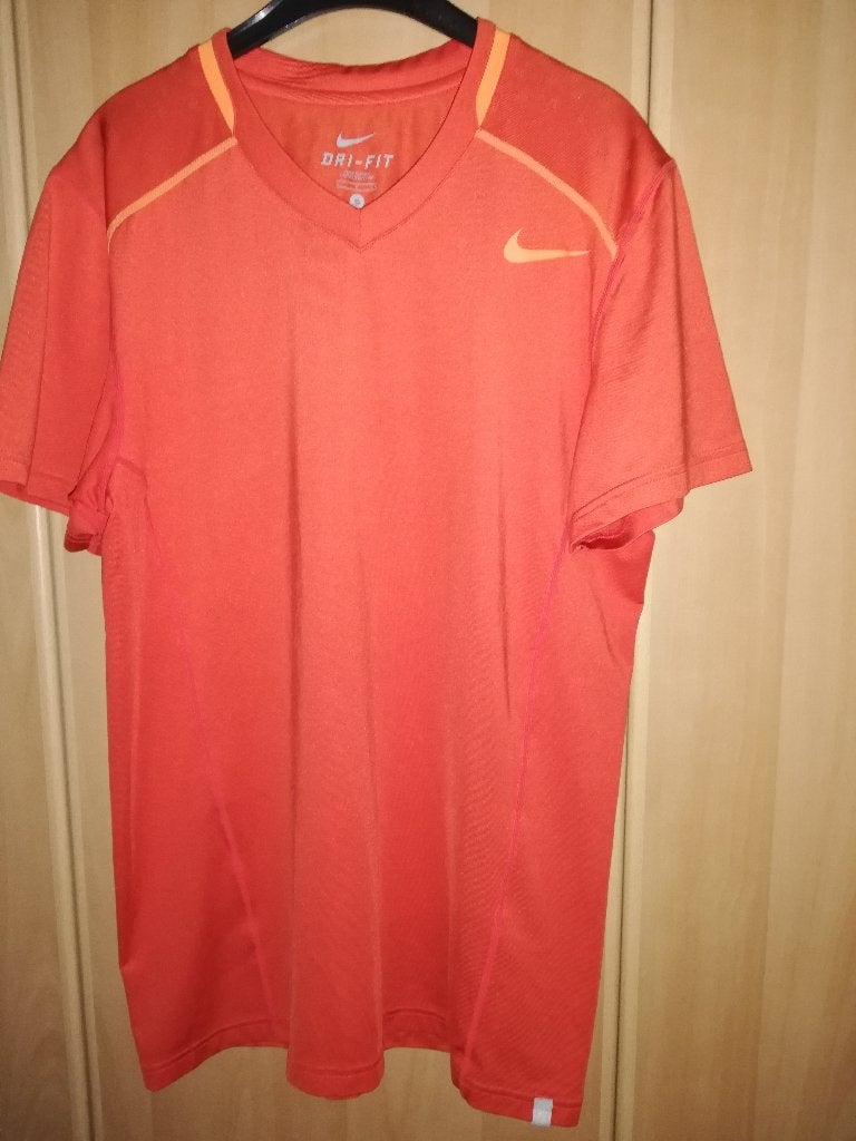 Nike shirt maat 176, Sport en Fitness, Voetbal, Maat S, Ophalen of Verzenden, Zo goed als nieuw, Shirt