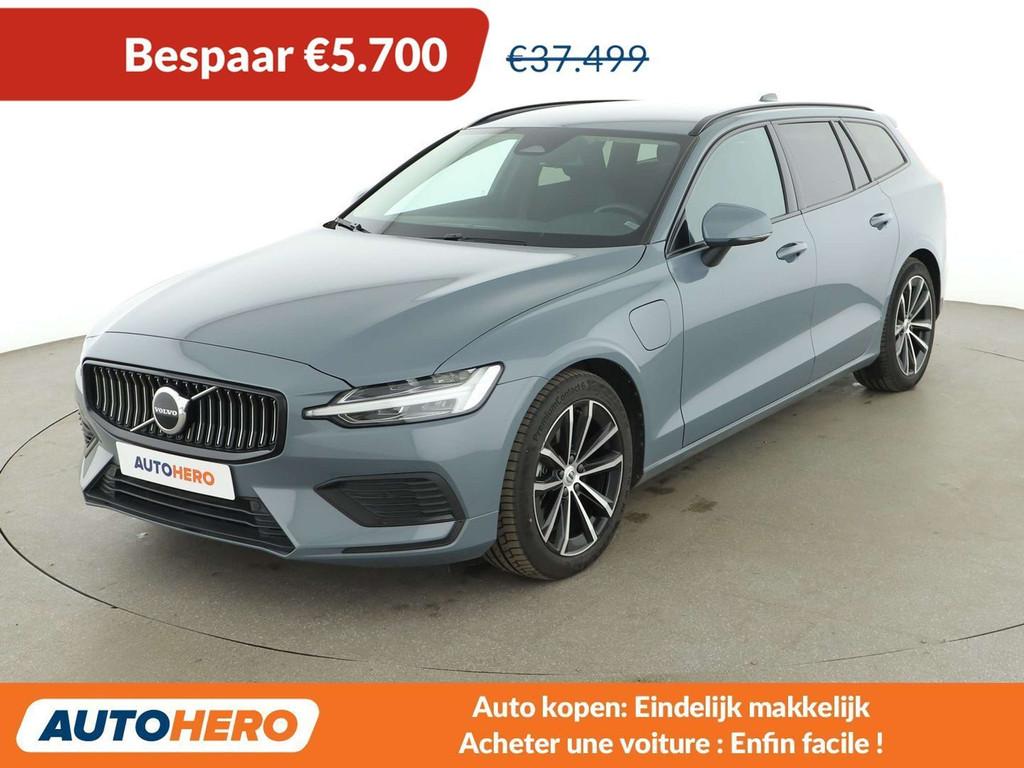 Volvo V60 2.0 T6 Recharge Plug-in Hybrid Essential AWD, Auto's, Volvo, Automaat, Stof, Gebruikt, Euro 6
