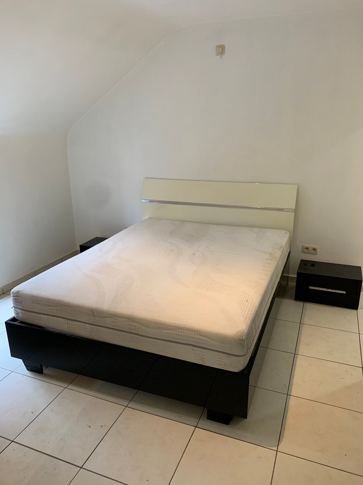 Bed- en nachtkastjes van 160 cm, Ophalen, Overige materialen, Gebruikt, Tweepersoons