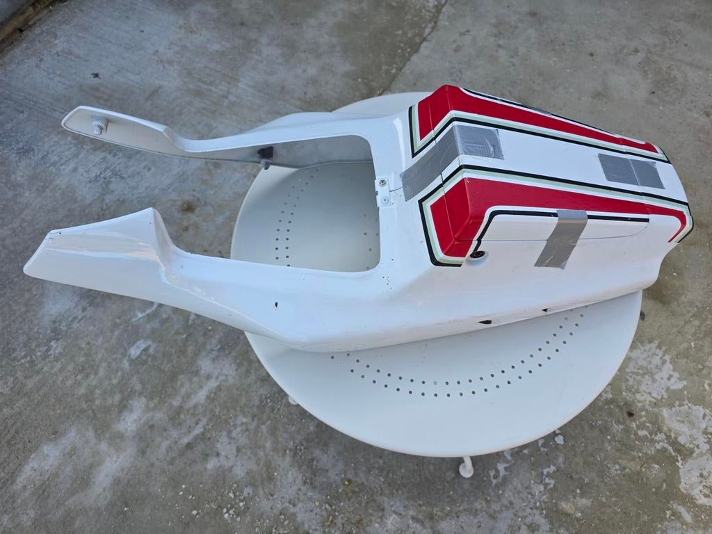 Coque arrière rgv 250, Ophalen