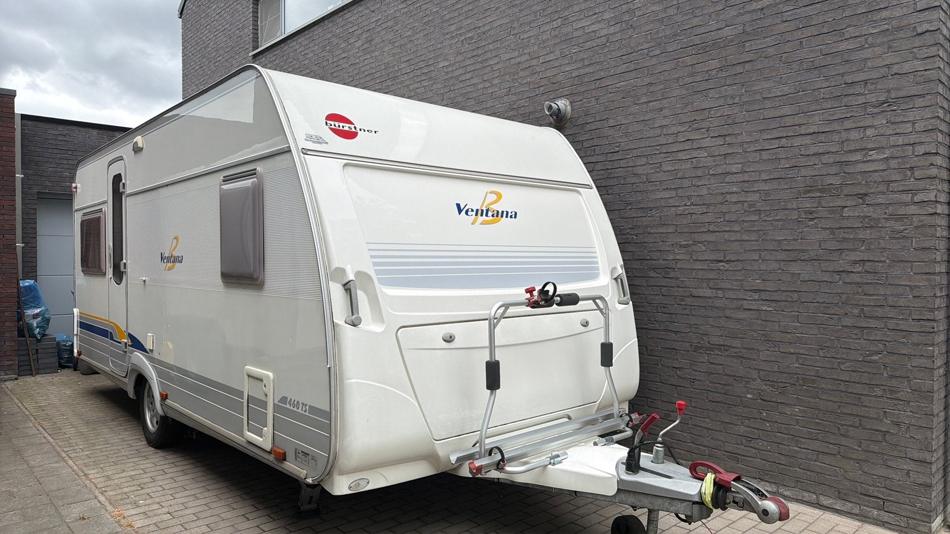 Caravan burstner, Grand lit, Jusqu'à 4, 6 à 7 mètres, Réfrigérateur