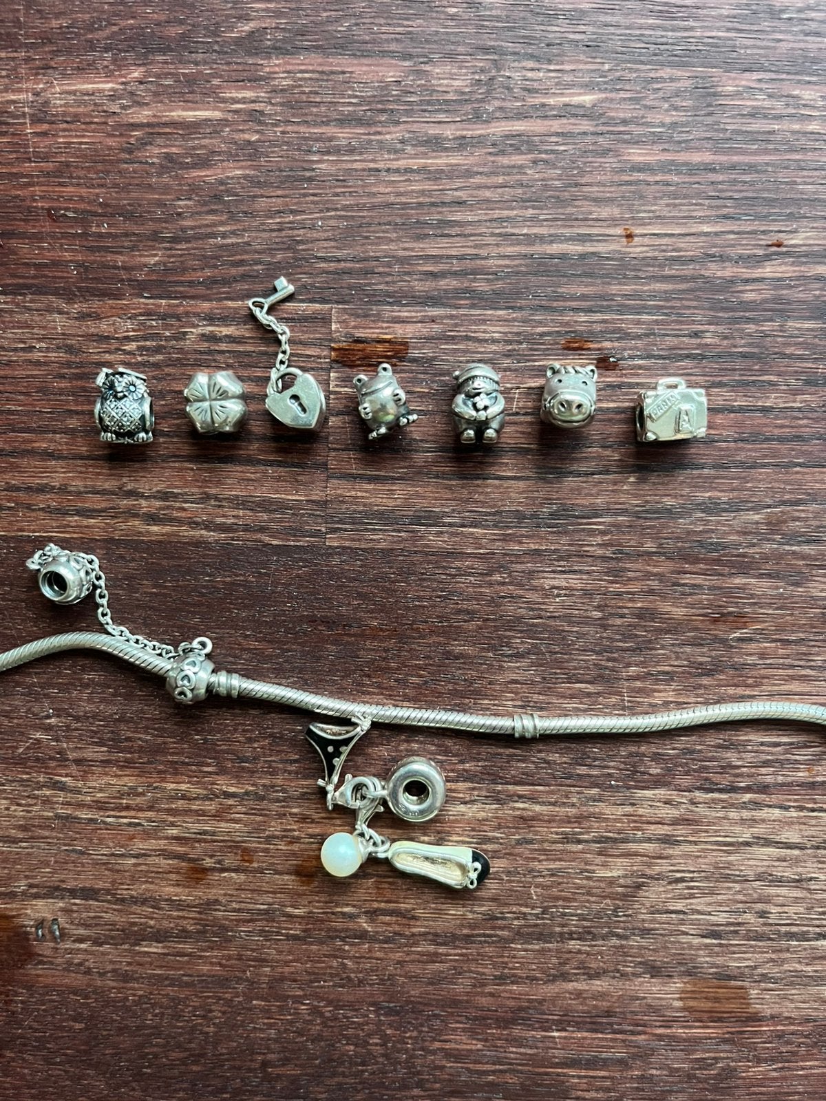 Pandora armband met 7 bedeltjes en veiligheidssluitting, Ophalen, Zo goed als nieuw, Pandora