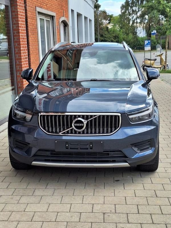 Volvo XC40 Recharge Inscription Expression T4 plug-in hybrid, Auto's, Automaat, Gebruikt, Blauw, 95 kW