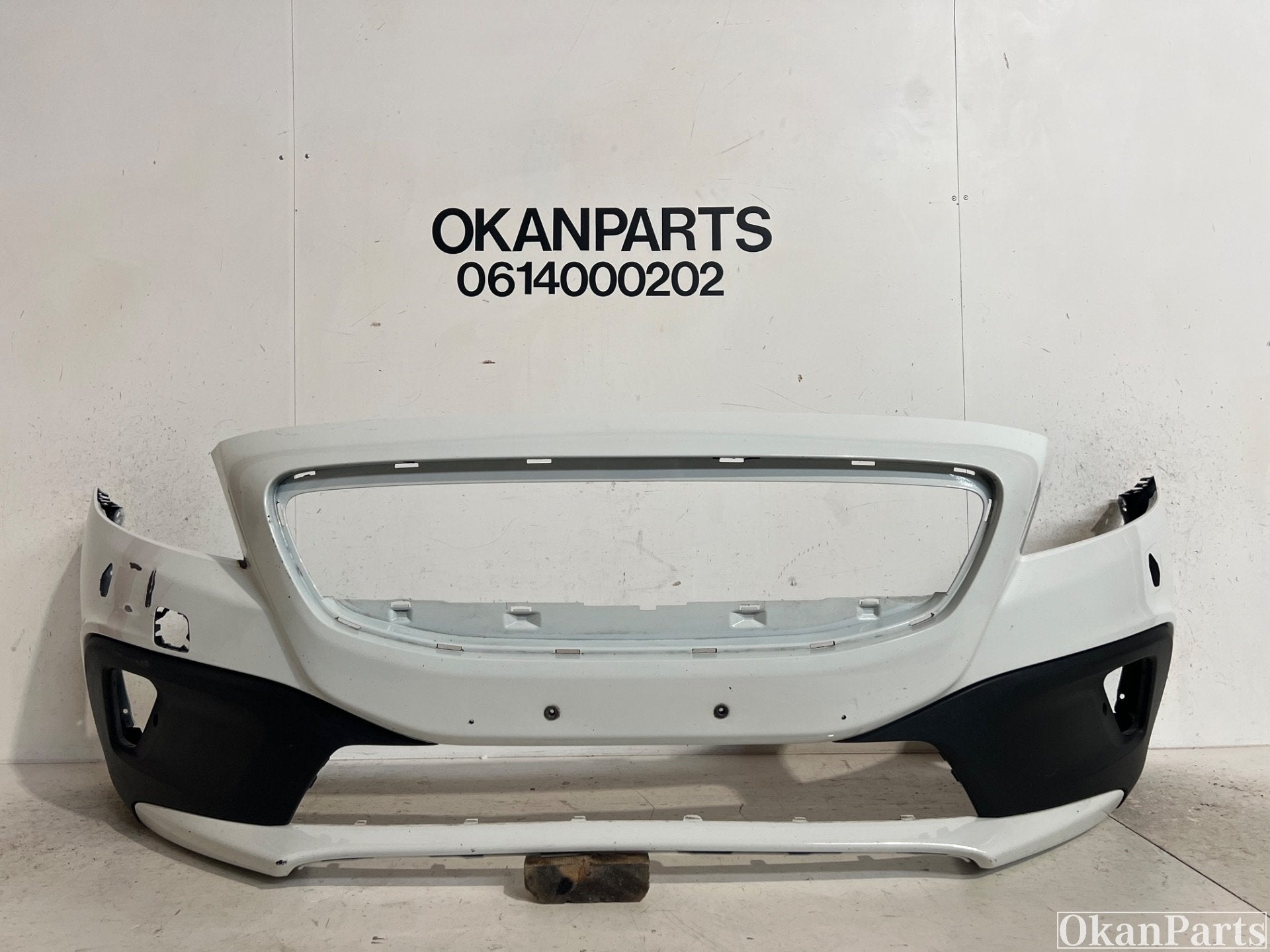 Pare-chocs avant Volvo V40 Cross Country 31353310, Gunnar Engellaus vag 8
405 31  Gothenburg, SE, Pare-chocs, Info@volvocars.com