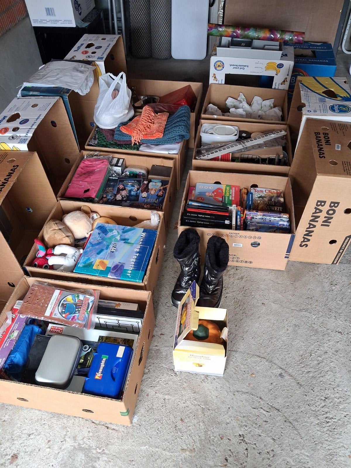 Partij Rommelmarkt spullen te koop - alleen in één lot!, Ophalen, Gebruikt