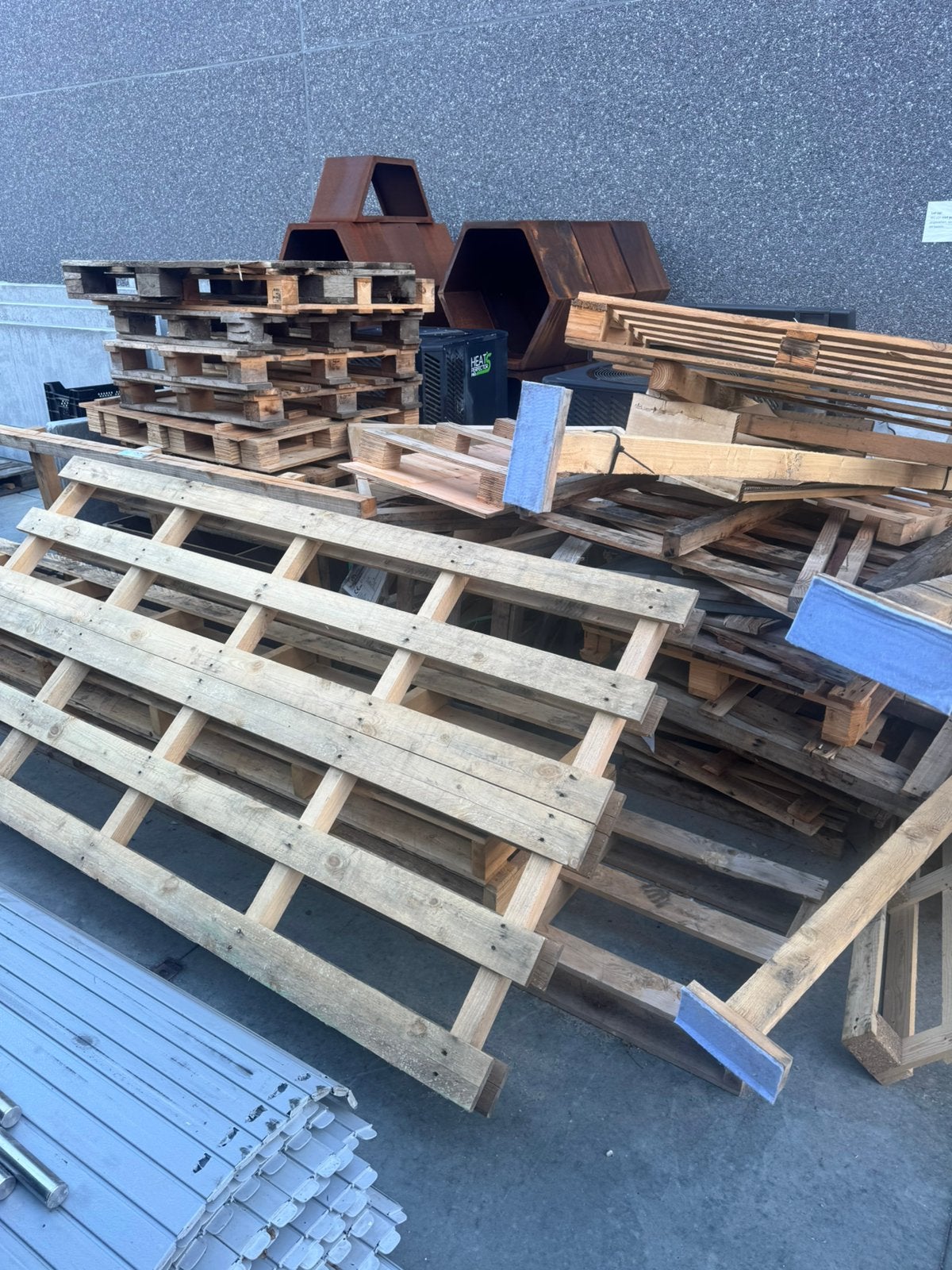 Gratis afval hout, Enlèvement, Comme neuf