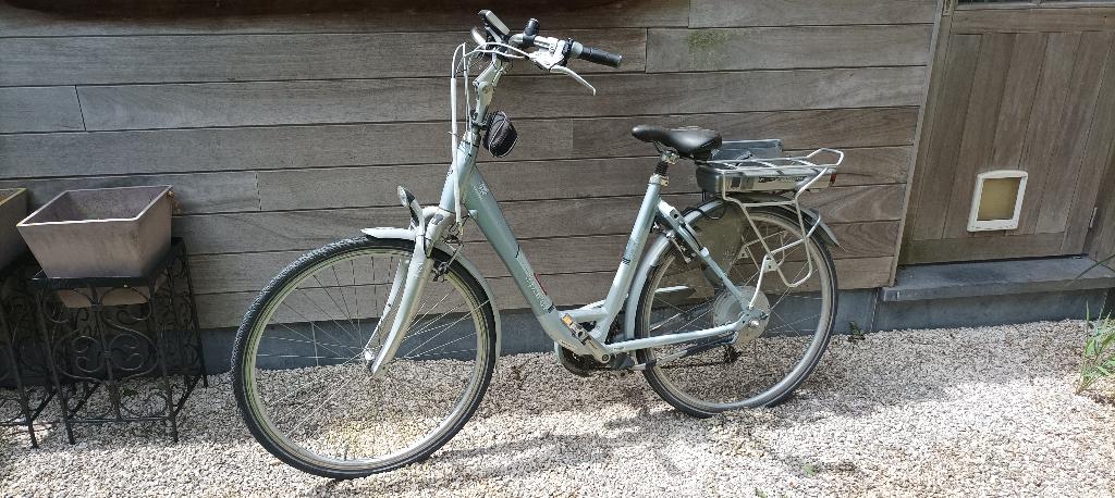 Electrische Sparta fiets, Fietsen en Brommers, Elektrische fietsen, Gebruikt, Sparta, 59 cm of meer, 50 km per accu of meer, Ophalen