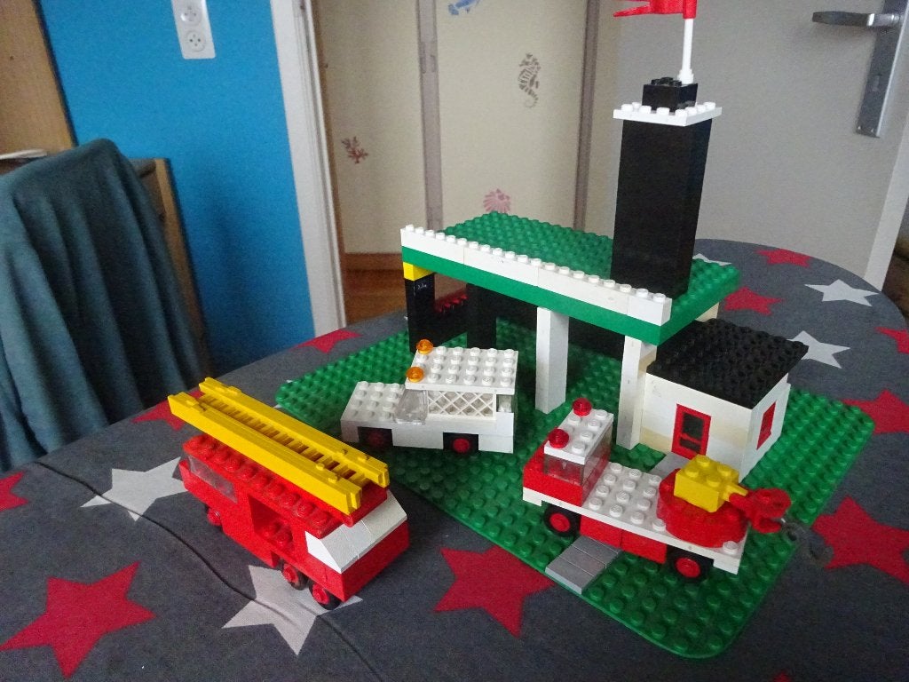 LEGO Vintage 347 (garage brandweerman, politie en ambulance), Gebruikt, Lego, Ophalen of Verzenden, Complete set