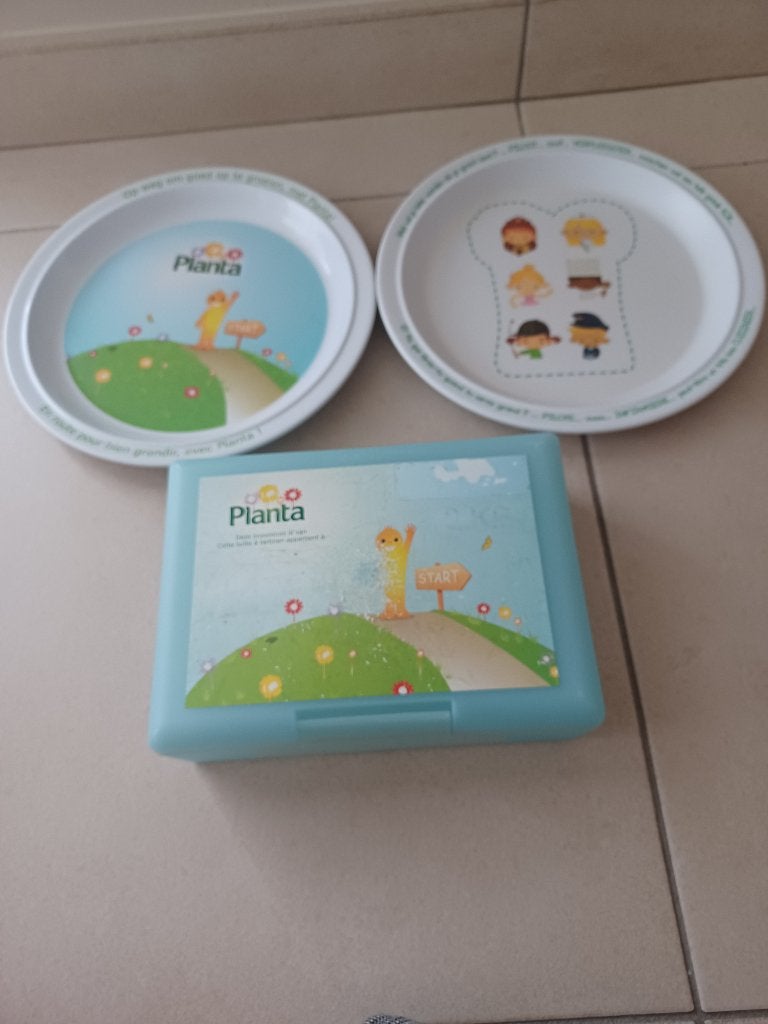 2 borden + brooddoos planta, Ophalen, Gebruikt
