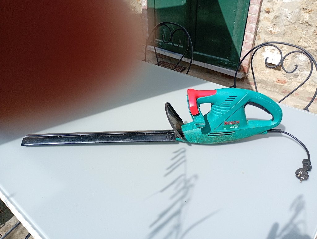 Taille-haies BOSCH 48cm, Jardin & Terrasse, Taille-haies, Enlèvement, Comme neuf, Bosh