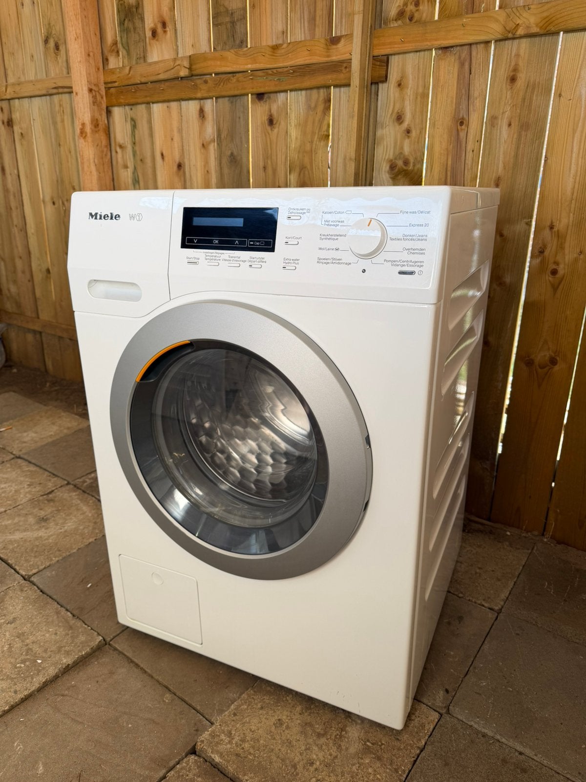 Wasmachine Miele W1 290€, Elektronische apparatuur, Wasmachines, Ophalen of Verzenden, Zo goed als nieuw