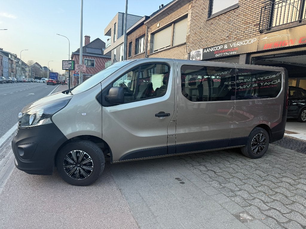 Opel Vivaro Lang Chassis 8-zits Navi Cruise Clim, 4 deurs, Stof, Euro 6, Bedrijf