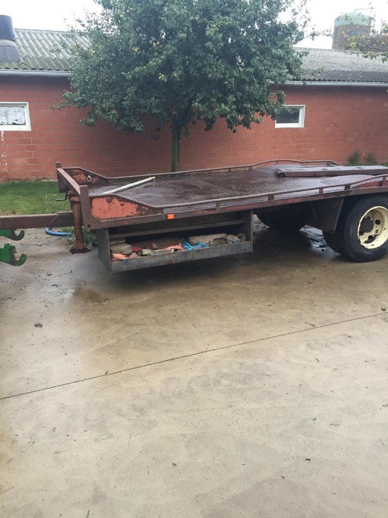 Dieplader / aanhangwagen 4 ton, Ophalen