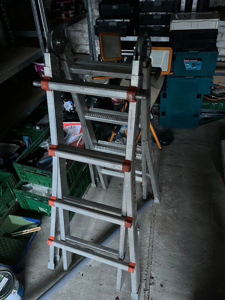 echelles, Bricolage & Construction, Pliable ou rétractable/escamotable, Moins de 2 mètres, Échelle, Enlèvement