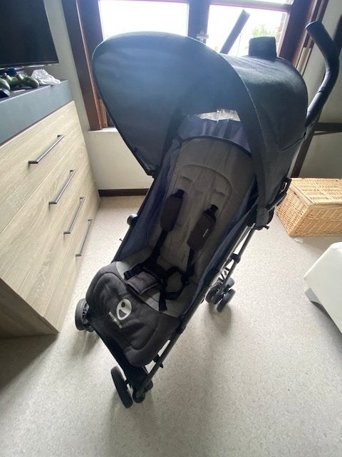 Heel mooie buggy EASYWALKER. Perfecte staat. Rookvrij., Ophalen, Zo goed als nieuw, Verstelbare rugleuning