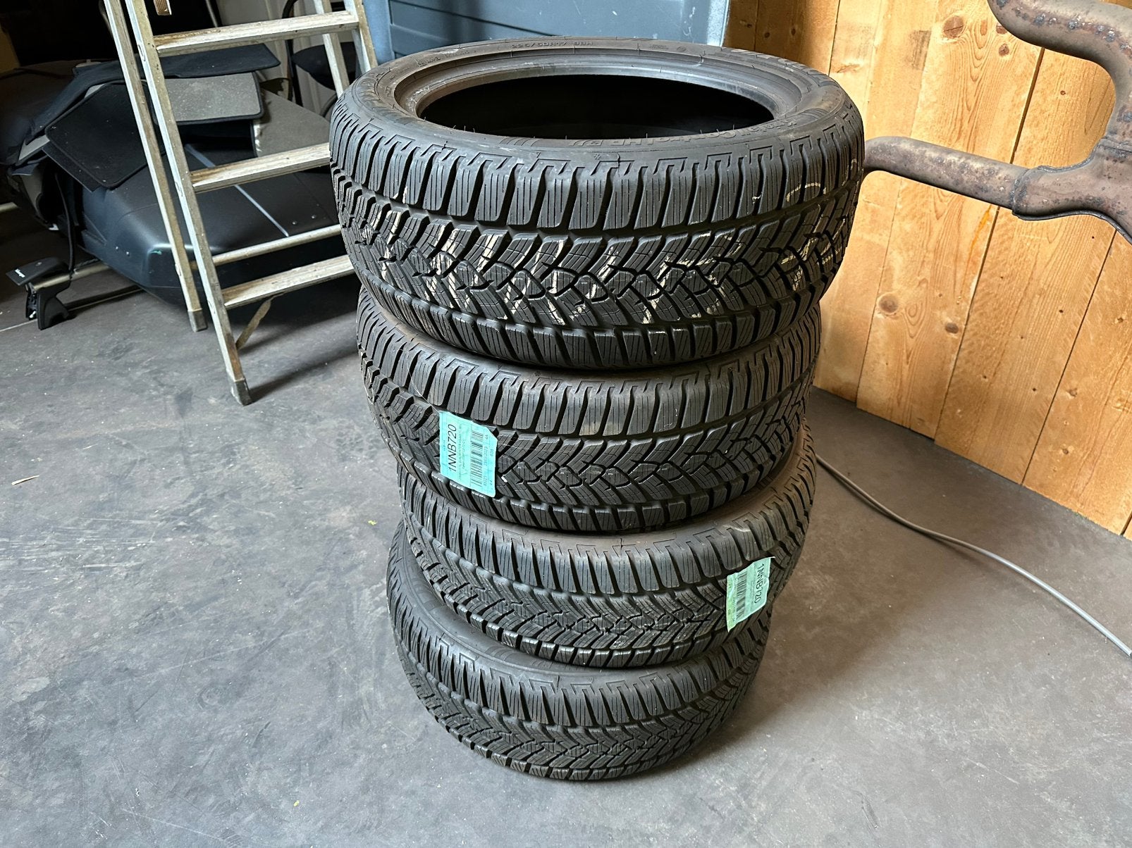 Fulda Winterbanden 225/50R17, Enlèvement, Pneus hiver